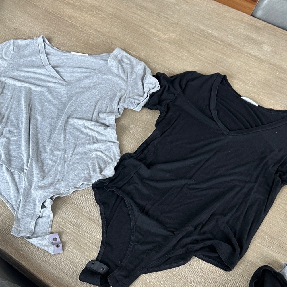 Mangopop Short Sleeve vneck Bodysuit